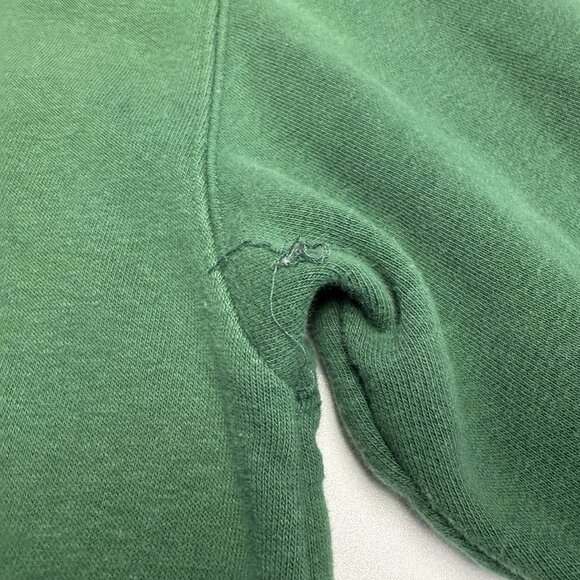 Vintage Disney Tigger Golf Sweatshirt Mens L 23x26.5 Green Crew Neck Grandpa Y2K - Picture 8 of 15